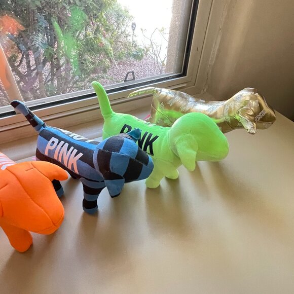 Victoria's Secret Pink Dogs Set of 6 Stuffed Love Pink - Picture 4 of 10